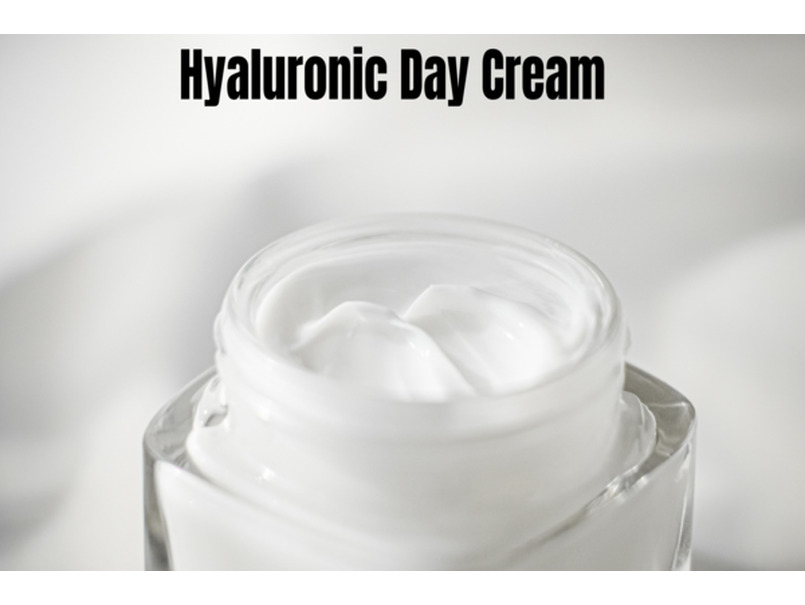 Smooth, Radiant Skin with Hyaluronic Day Cream