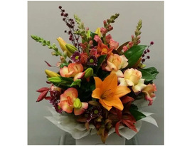Elegant Flower Bouquets & Same-Day Delivery