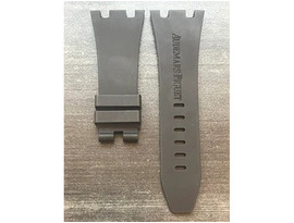 Audemars Piguet Royal Oak Strap for a Refined and Comfortable Fit